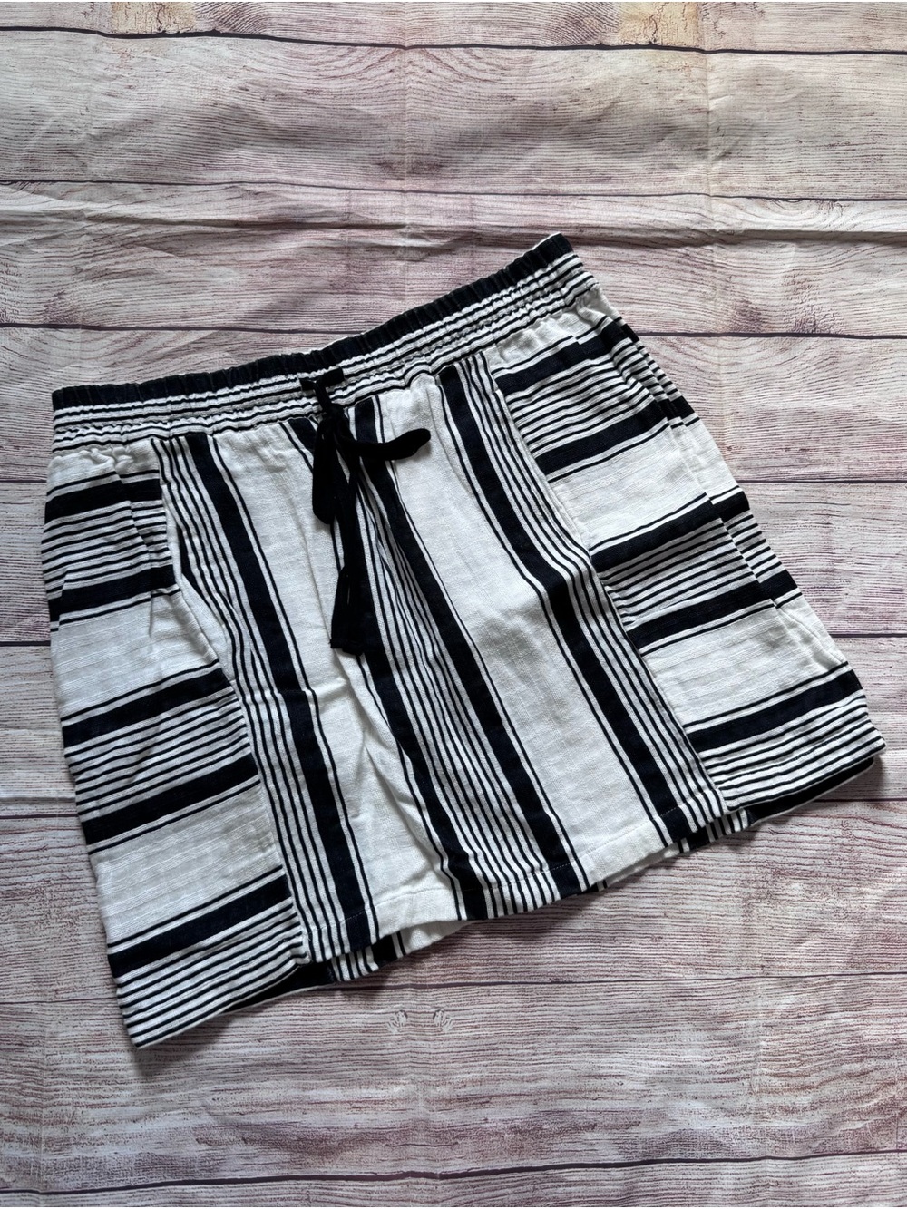 Lou & Grey Black Striped Skirt